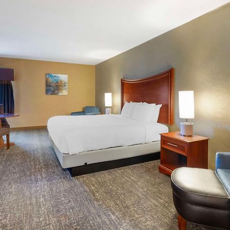 North Haven Clarion Inn מראה חיצוני תמונה